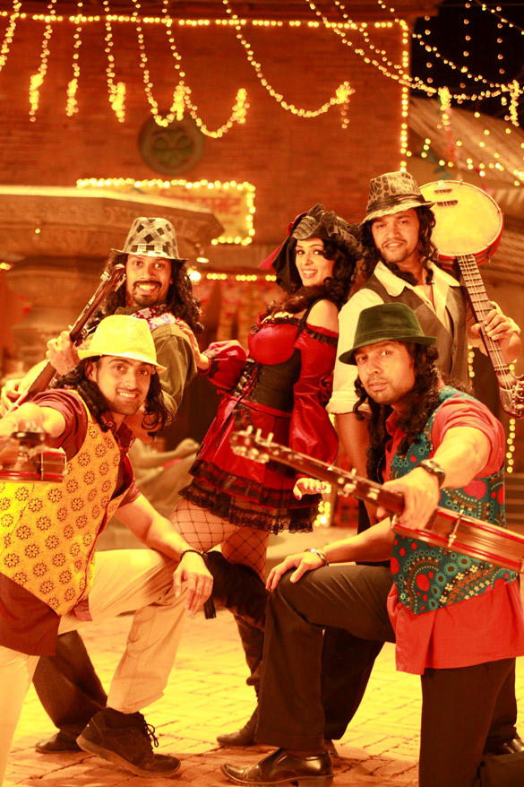 Watch Savage Online Fandango