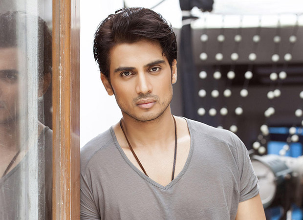 “i Felt No Qualms About Playing A Gay Character” Shiv Pandit Bollywood Hungama